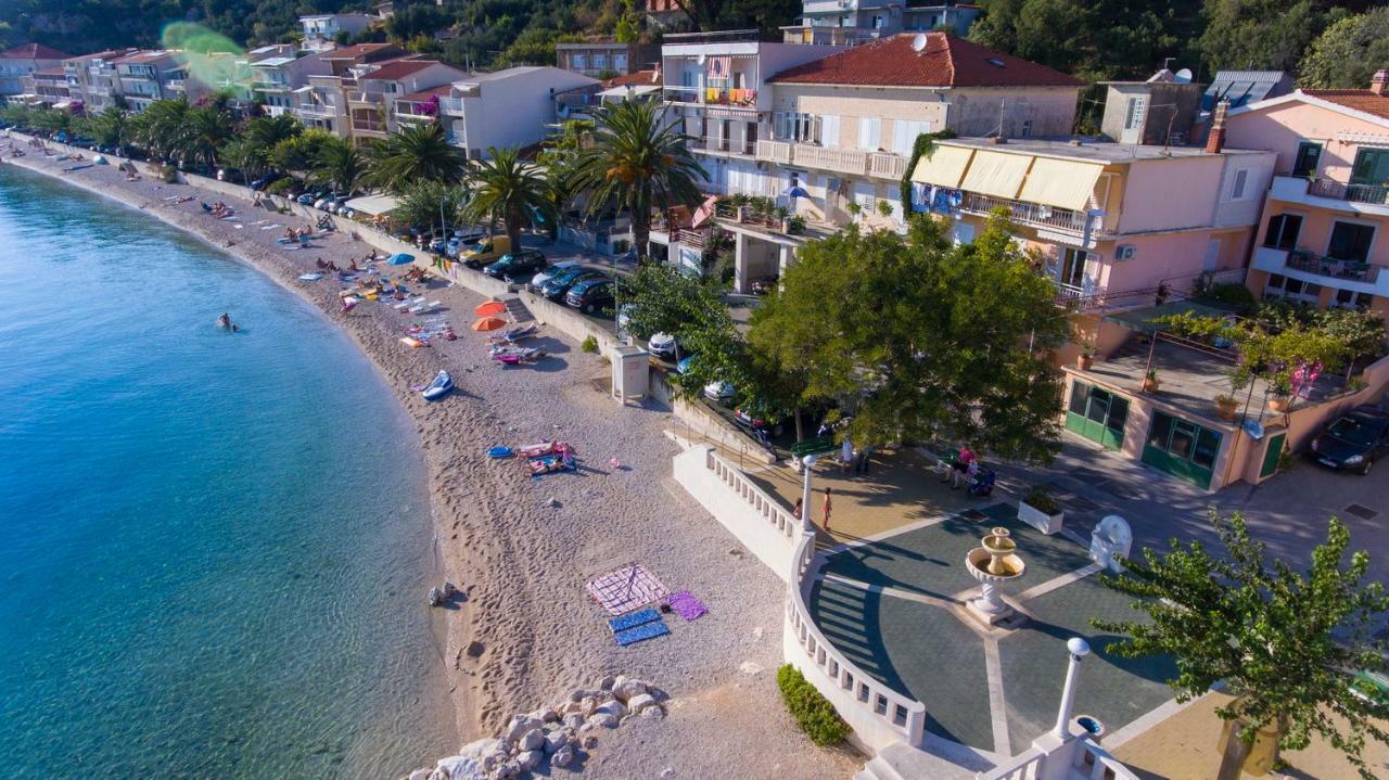 Apartments Lara Podgora Buitenkant foto